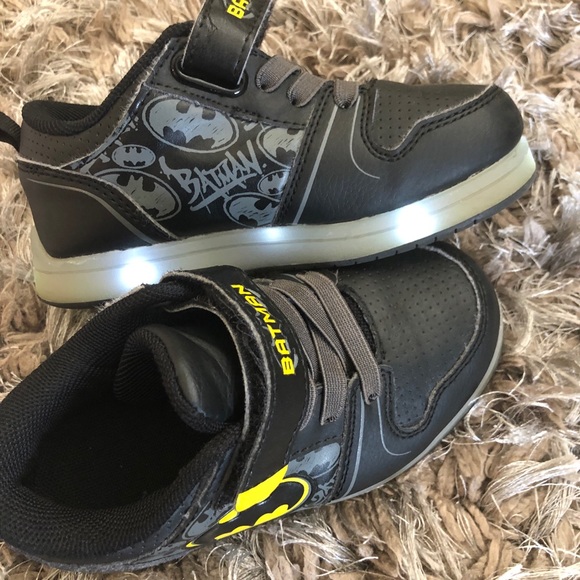 DC Comics Batman Light Up Toddler - Picture 2 of 8